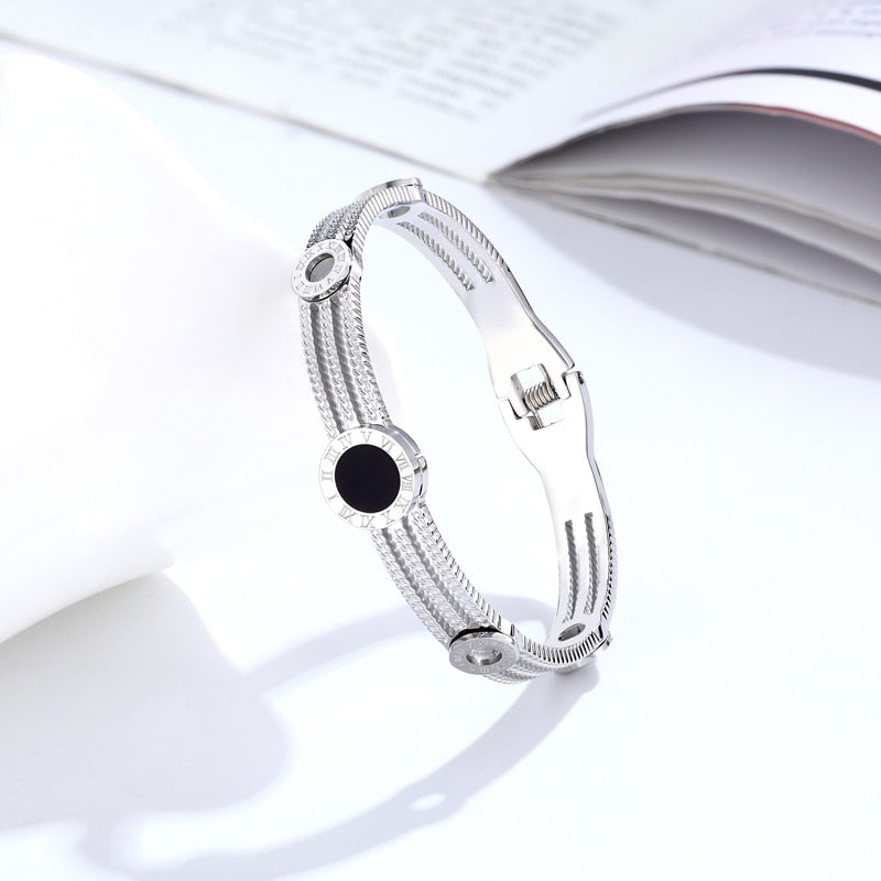 Exquisite Small Gears 5 Roman Numeral Bracelets & Bangle for women stainless steel Fashion Brand Bangle Jewelry Friends Gift