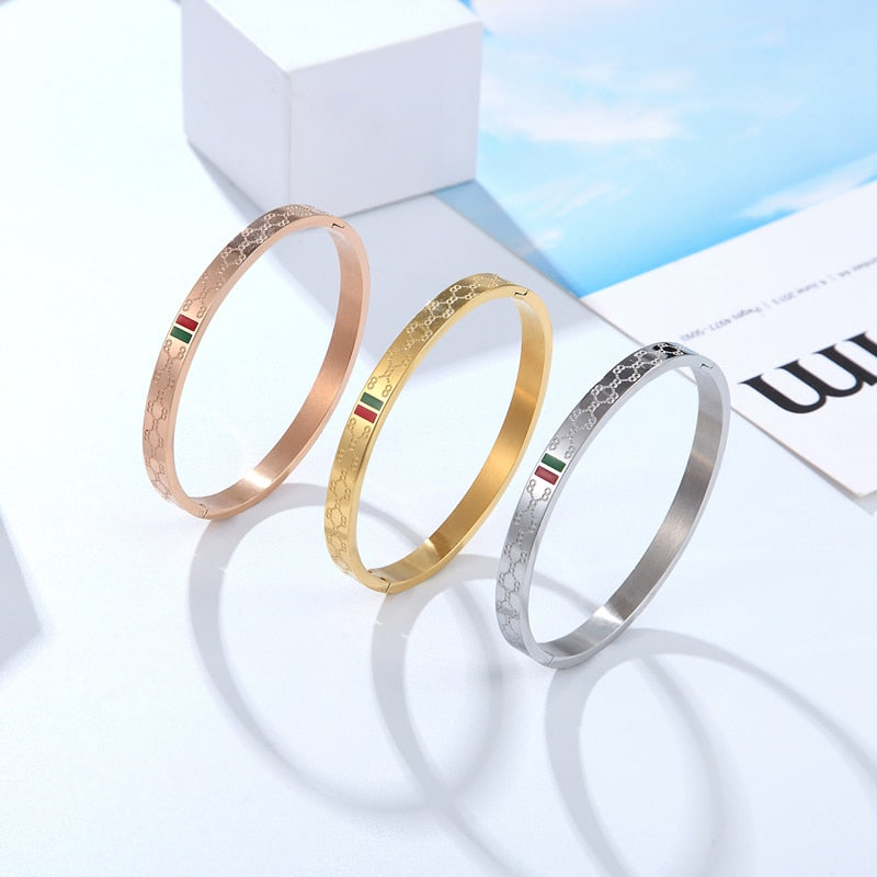 Trendy Bangle for Women Red and Green Charm Stainless Steel Gold Plating Jewelry Lover Bangle Luxury Wedding Female Bangle