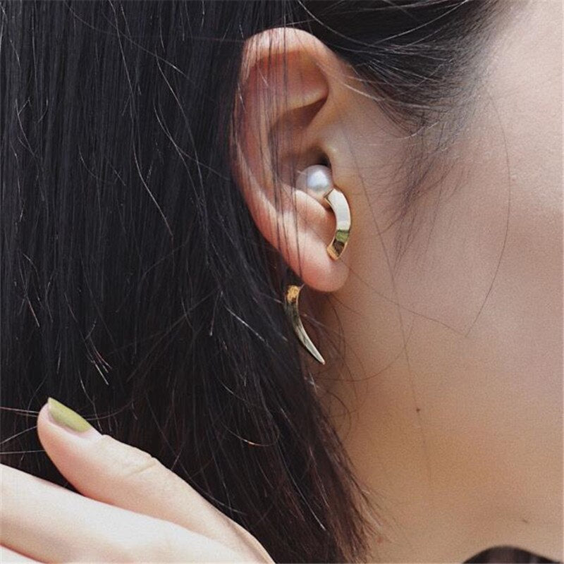 2020 New Design gold column metal wire tip, ox horn geometric twisted metal, pearl earrings for female girls gift party