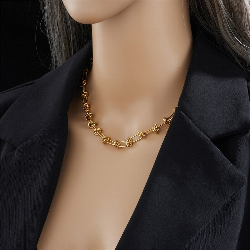 1 Pc Gold Silver Twisted Knot Necklace For Girls Women Fashion Creative Trendy Hollowed Knot As Gift For Girlfriends