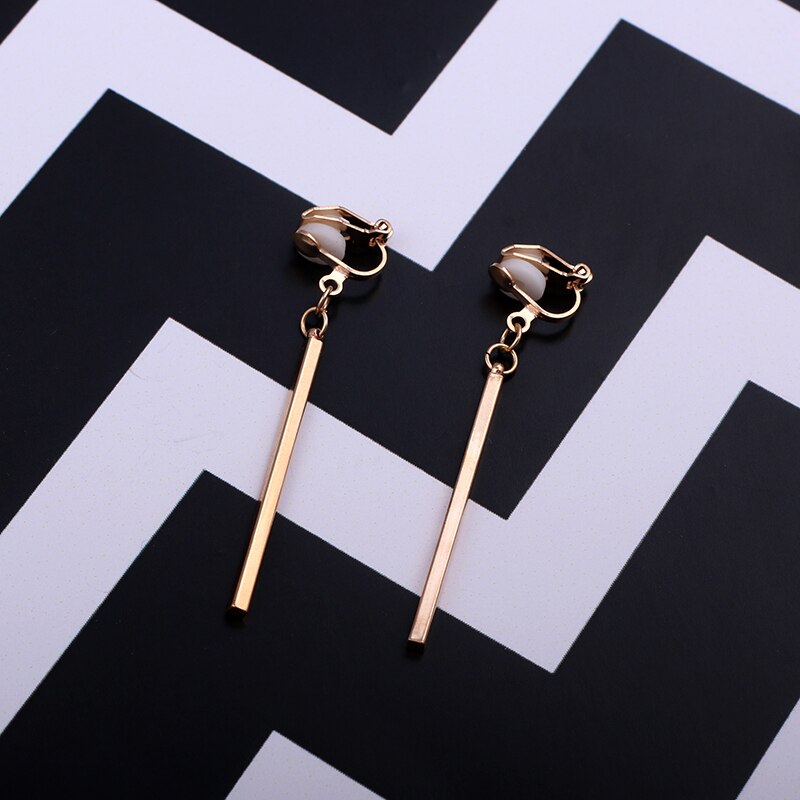 Simple fashion gold color Silver plated geometric big round Clip earrings for women fashion big hollow Ear clip jewelry